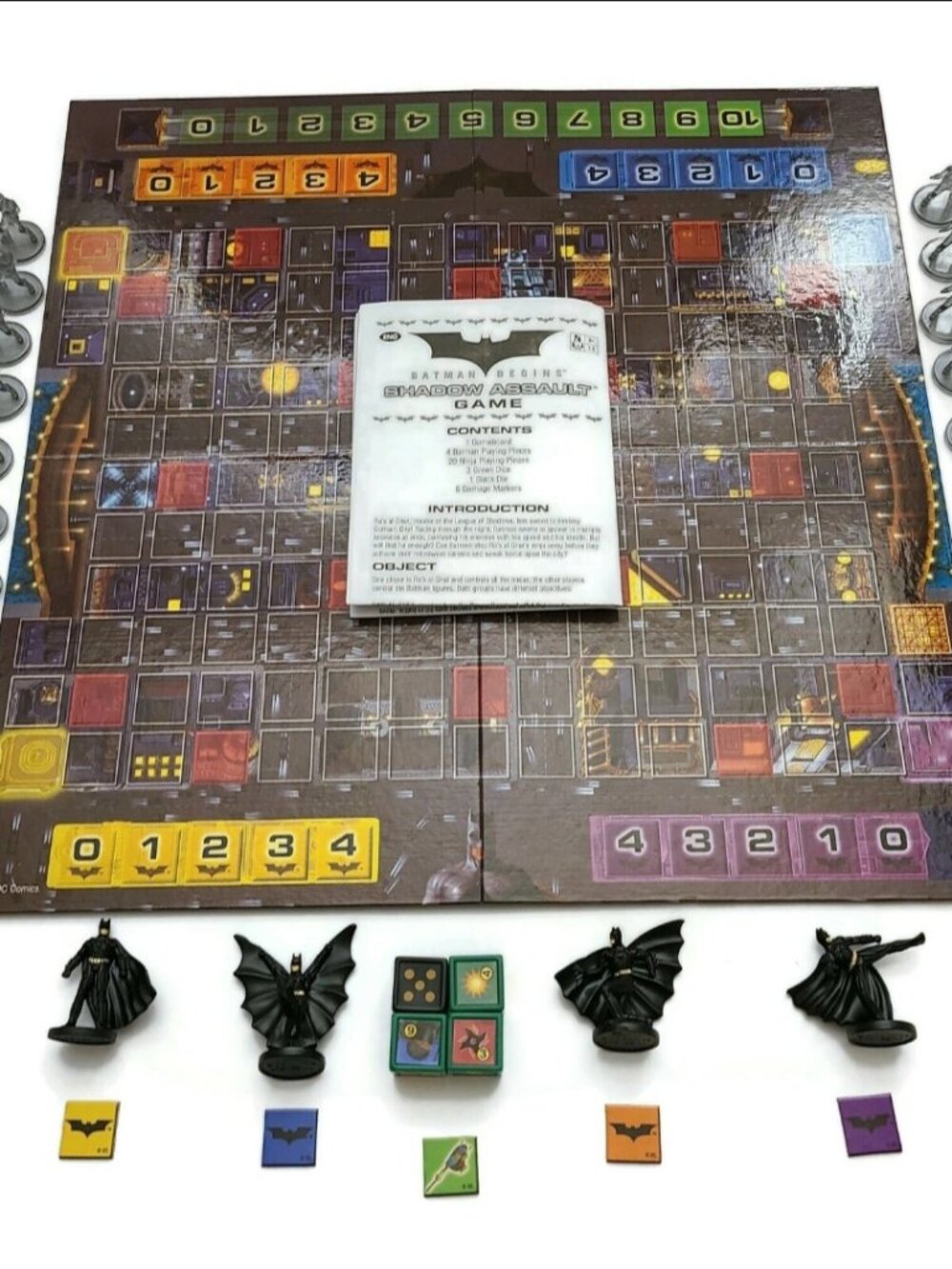 Batman Begins Shadow Assault Board Game Mattel Complete without Original Box EUC